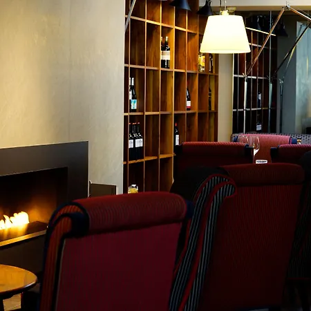 Hotel Emilia 4*