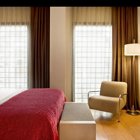 Hotel Emilia