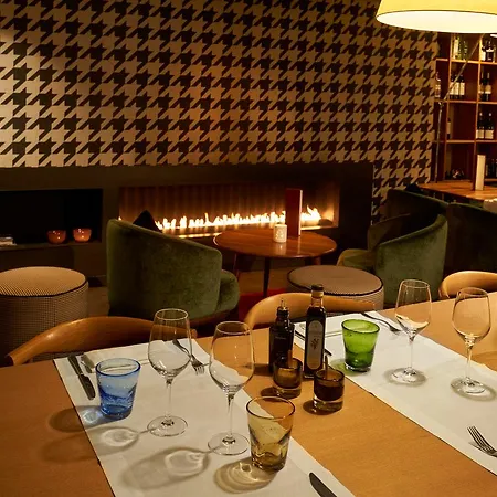 Hotel Emilia