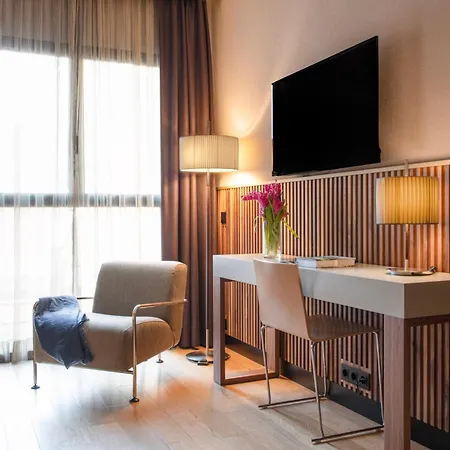 Emilia Hotel 4*