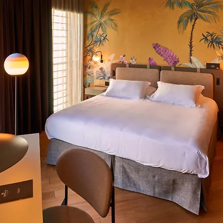 Emilia Hotel